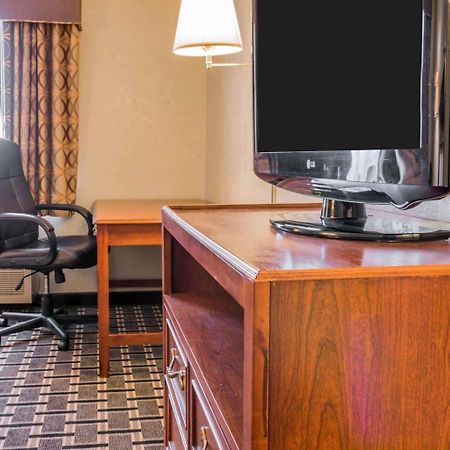 Quality Inn Grand Rapids North Walker Eksteriør bilde