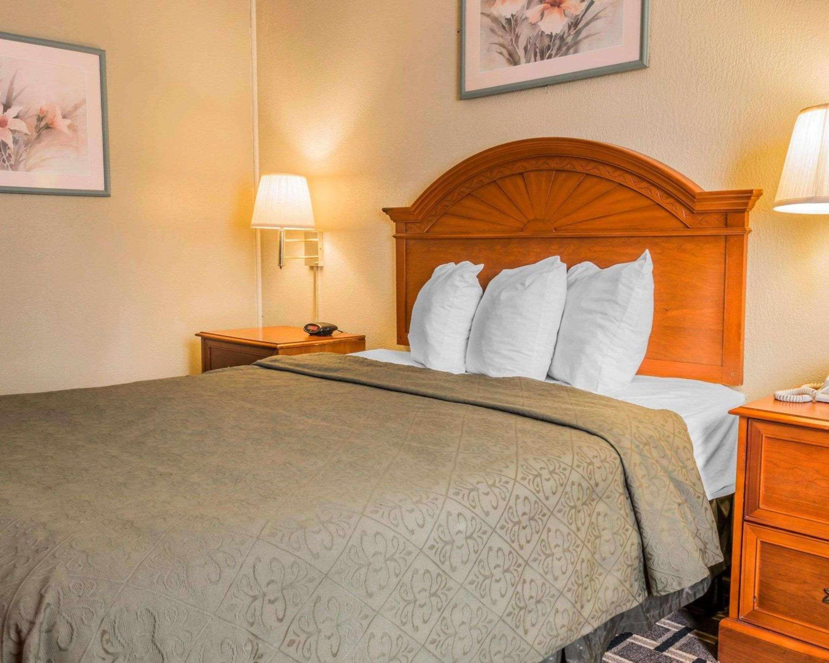 Quality Inn Grand Rapids North Walker Eksteriør bilde