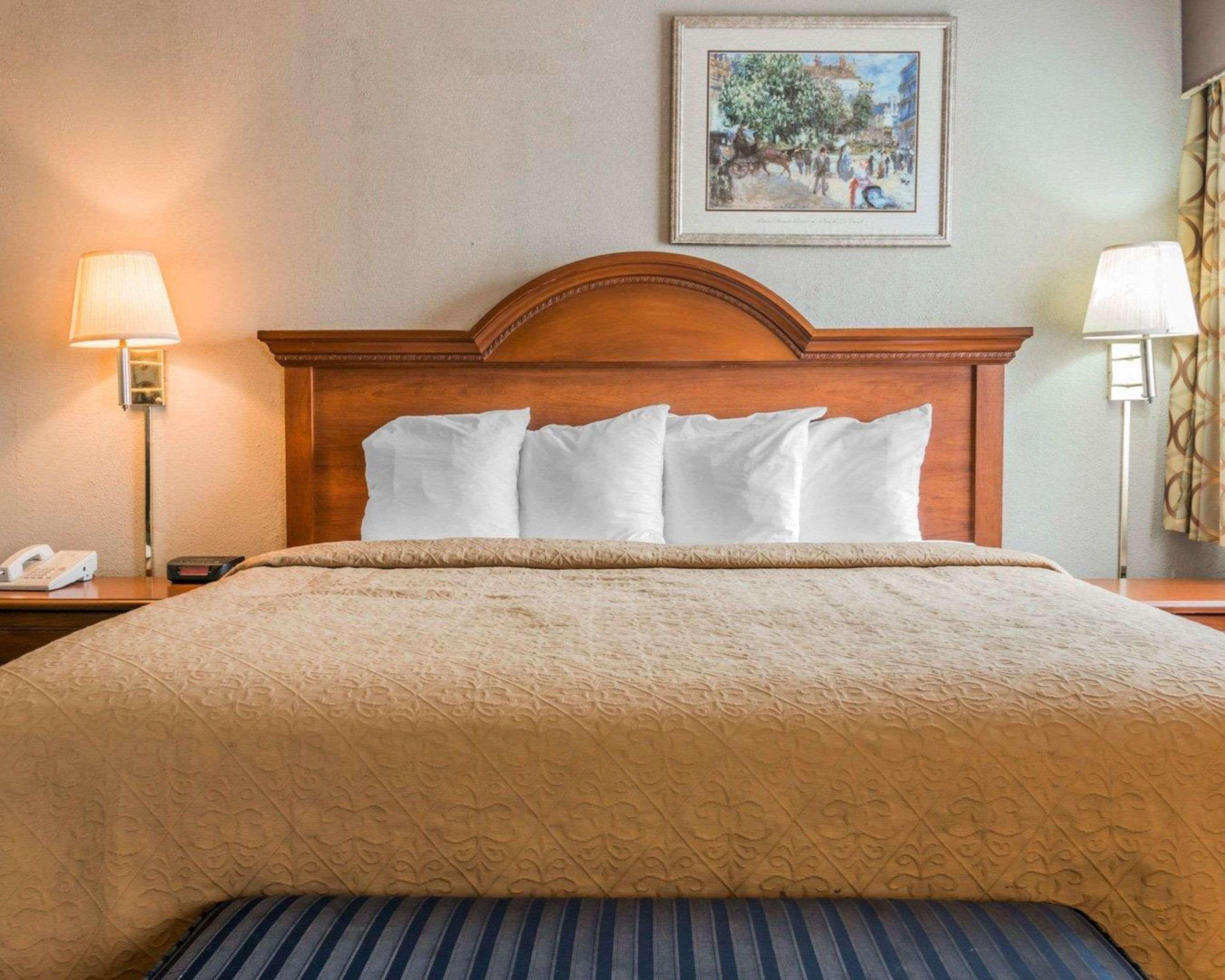 Quality Inn Grand Rapids North Walker Eksteriør bilde